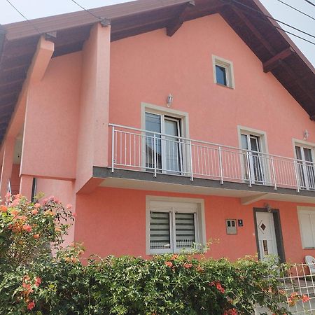 Apartman Leki ซาราเยโว ภายนอก รูปภาพ